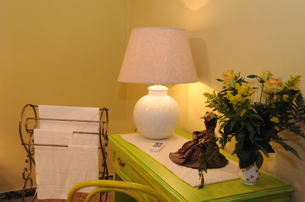 Bed And Breakfast Su Niu Quartucciu Room photo